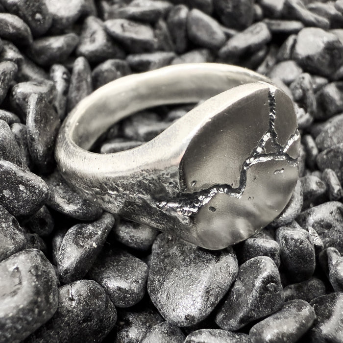 Kintsugi Signet Ring