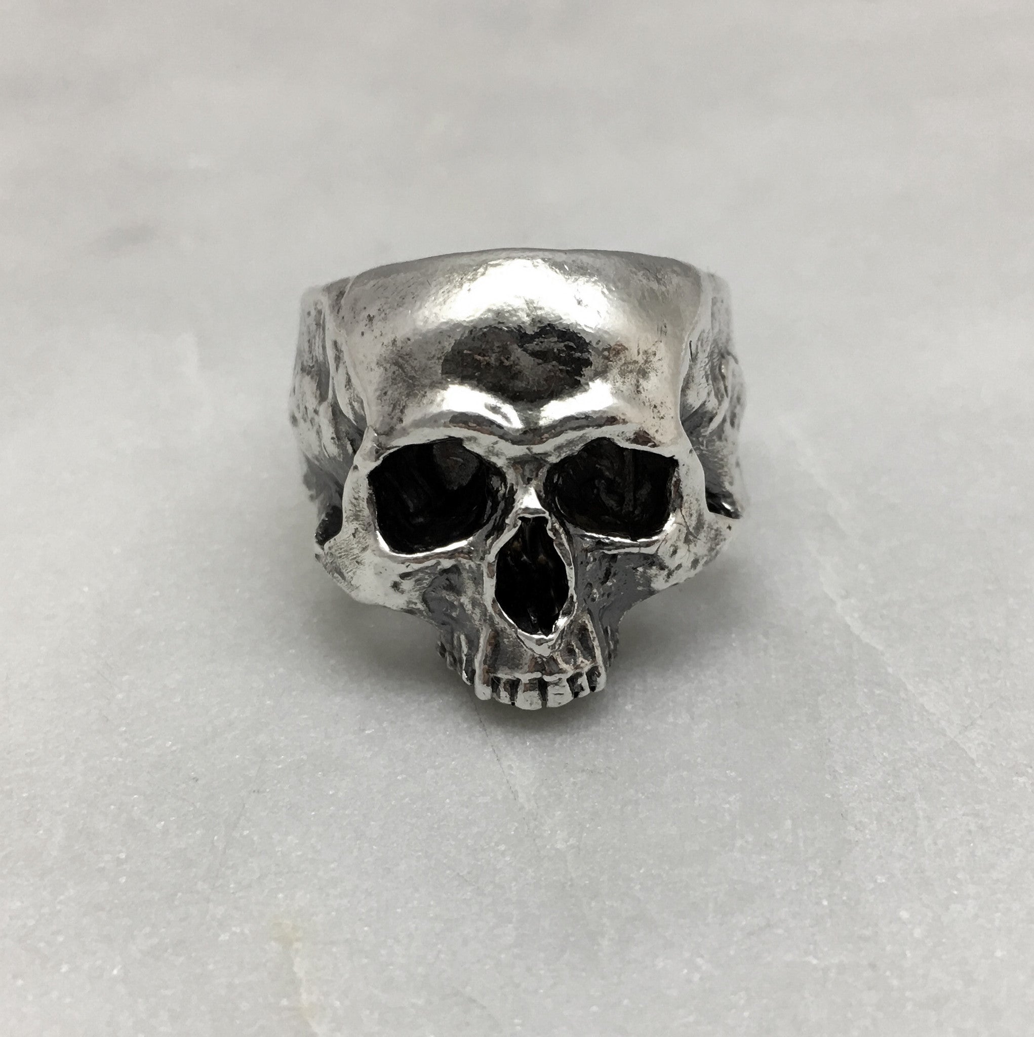Jawless discount skull ring